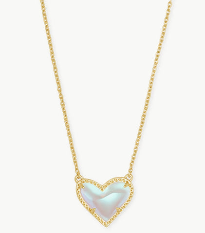 Kendra Scott Ari Heart Necklace in Dichroic Glass