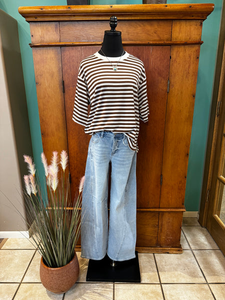 Crew Neck Shot Sleeve Striped Tee