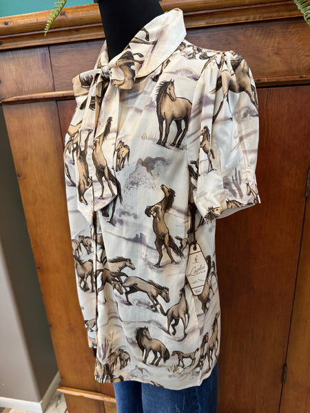 Chantilly Tie Short Sleeve Shirt