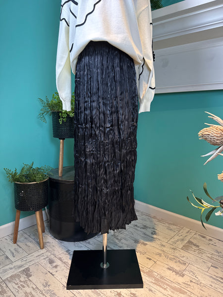 THE PLEATED BEAUTY SKIRT