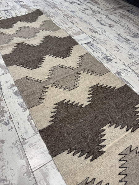 Escalante Pedro Montaño Table Runner