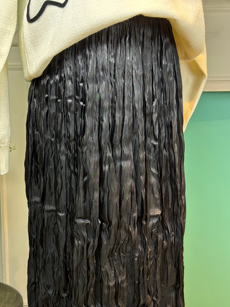 THE PLEATED BEAUTY SKIRT