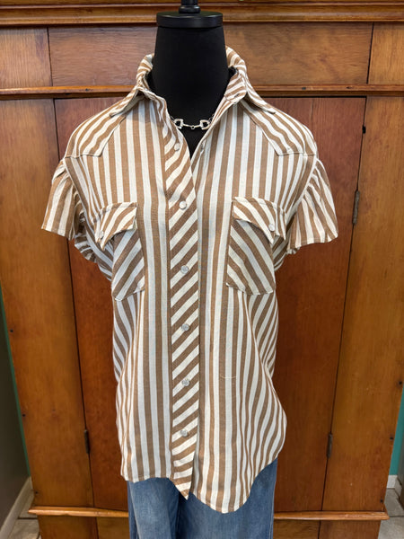 Howdy Hanny Pearl Snap Flutter Sleeve Top