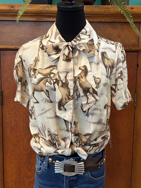 Chantilly Tie Short Sleeve Shirt