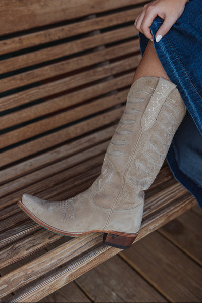 Squash Blossom in Latte Suede