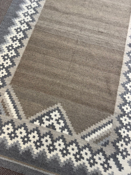 Escalante 4’ x 6.5’ Julia Ruiz Rug
