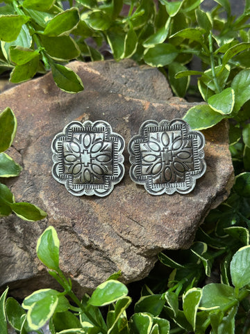 ALZ Concho Etched Stamped Earring