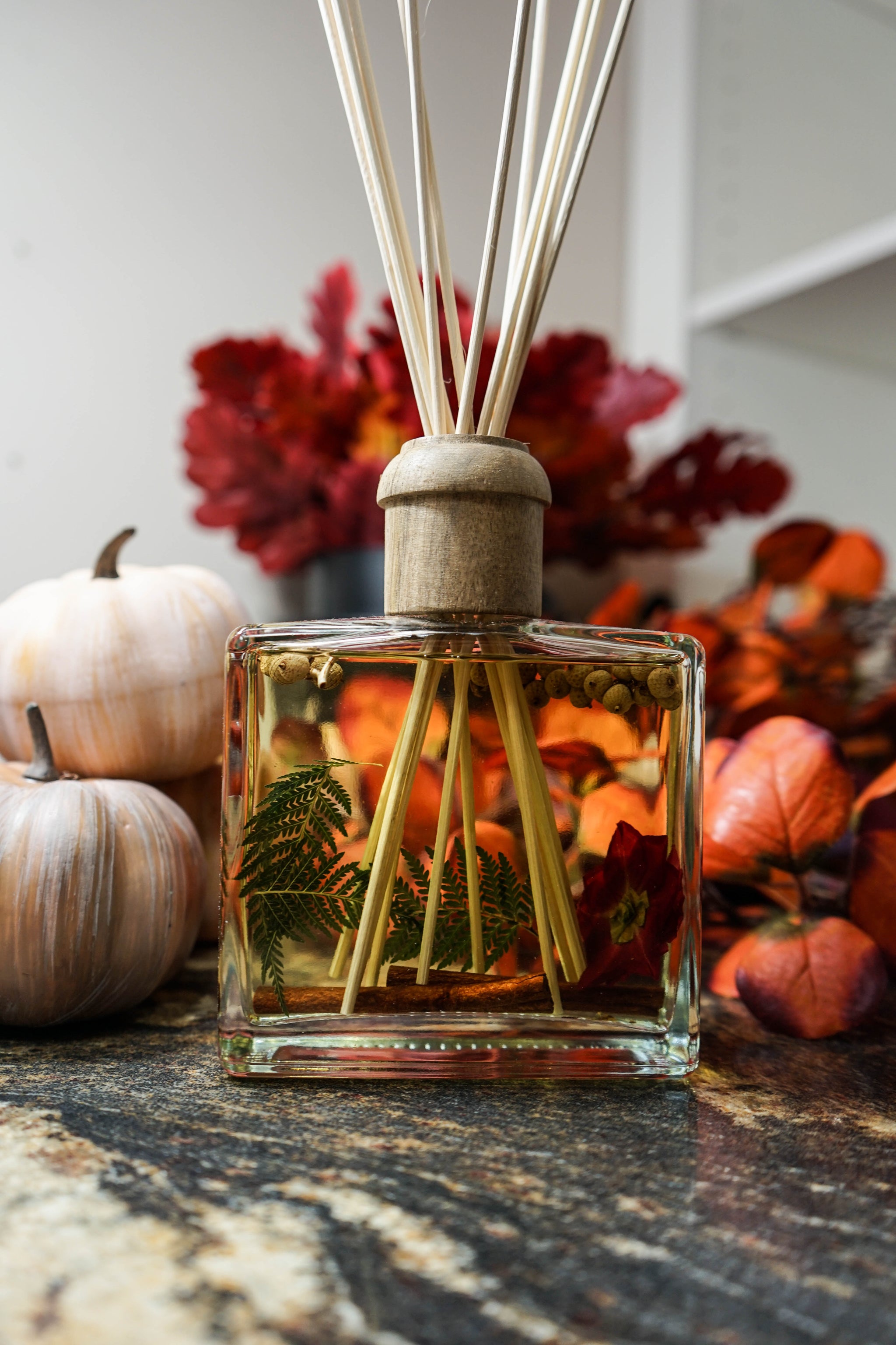 Rosy Rings Reed Diffuser & Candles - Spicy Apple – Cummings Carousel
