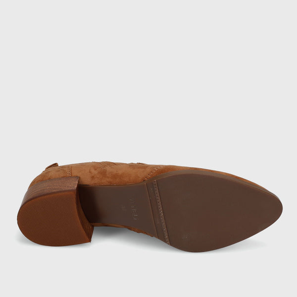 Vaneli Tess in Cuoio Suede