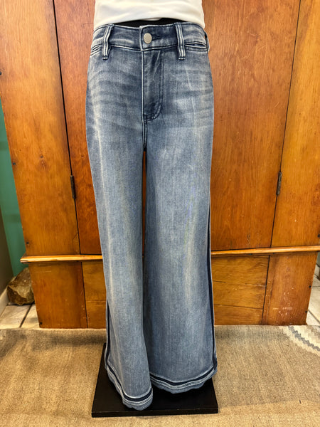 Liverpool Super Stride Wide Leg w/Shadow Cuff