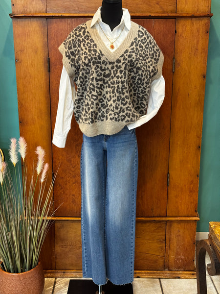 Leopard Print V-Neck Sweater Vest