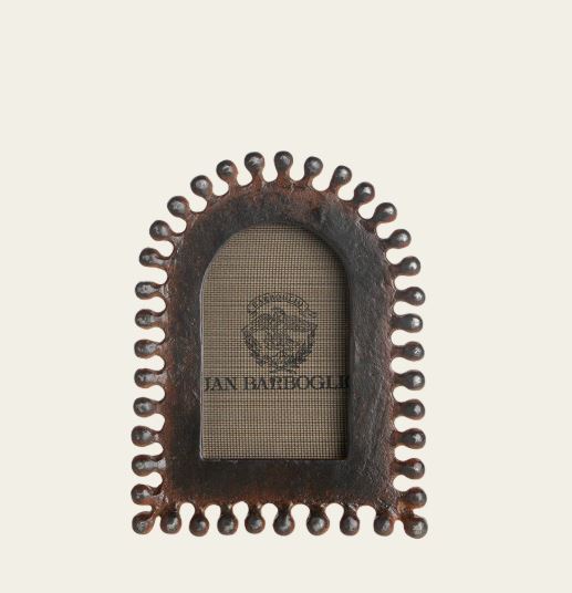 Nicho Picture Frame Iron 4x6"