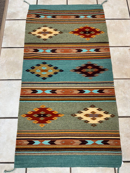 Escalante 2.5’ x 5’ Tony Ruiz Diamanté Cubos Rug