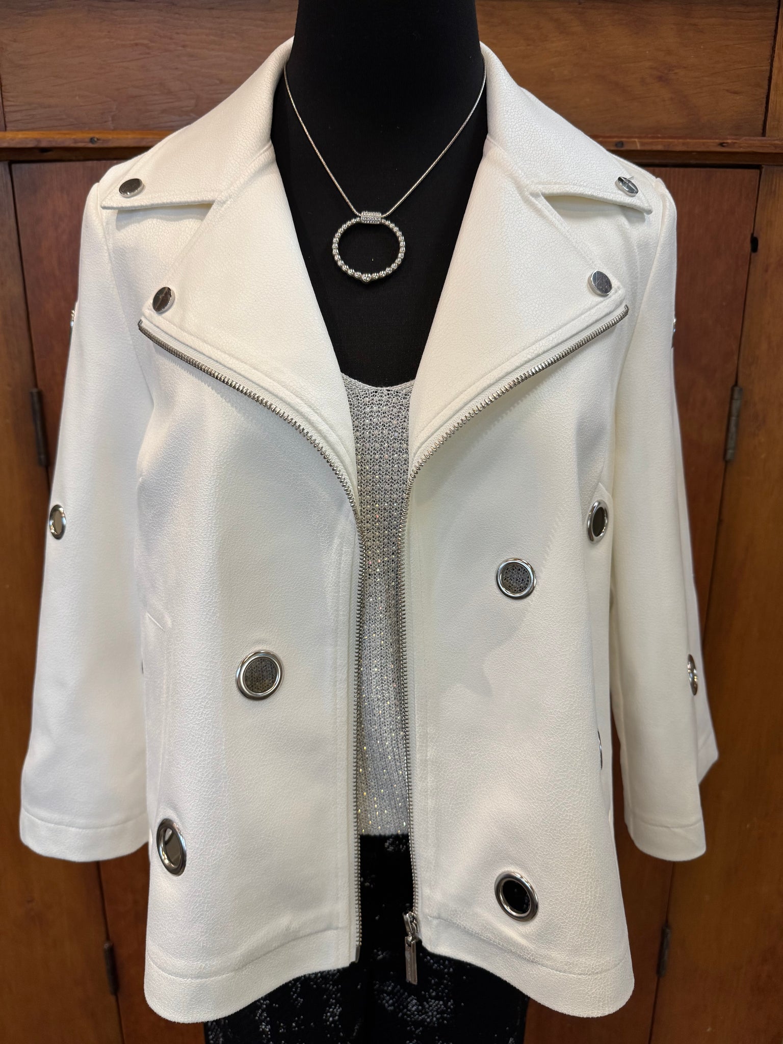 Joseph Ribkoff Grommet Jacket – Cummings Carousel