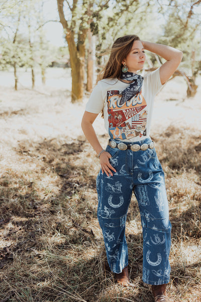 XOXO Rodeo Dodge City KS Pennant T-Shirt