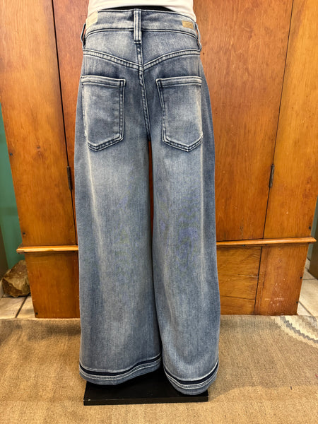 Liverpool Super Stride Wide Leg w/Shadow Cuff