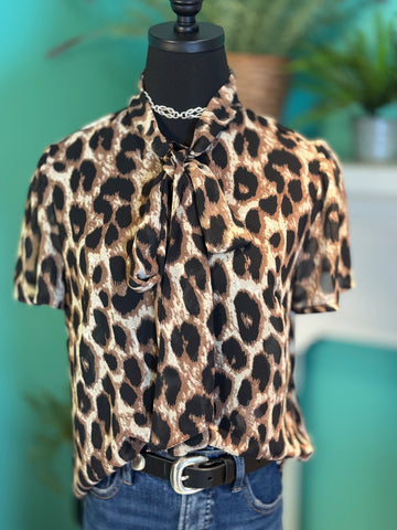 Howdy Hanny Leopard Tie Front Top