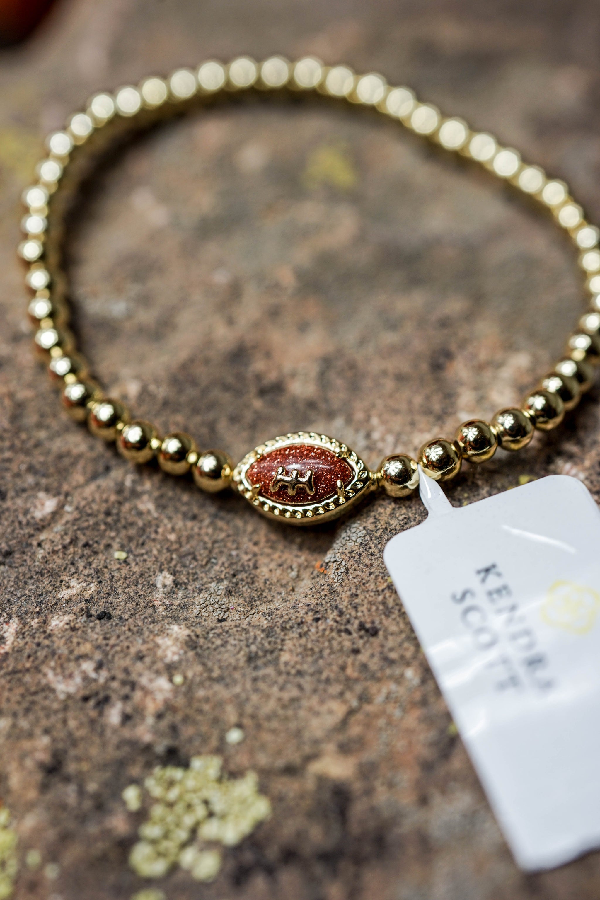 85811511-2750-4B27-B0BB-