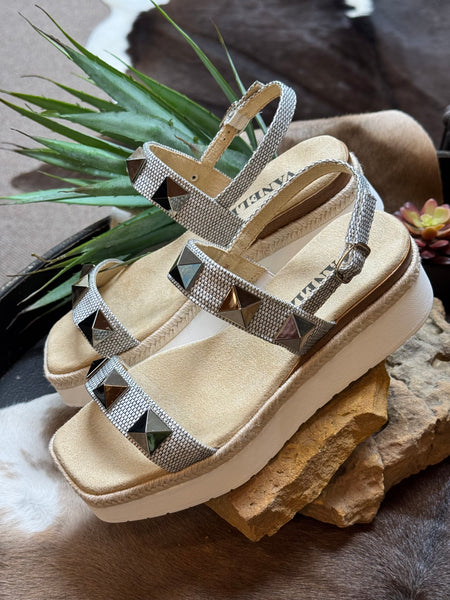 Vaneli Elby Sandal