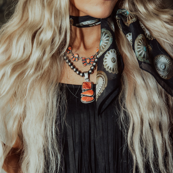 Desert Bloom Spiny Oyster Pendant
