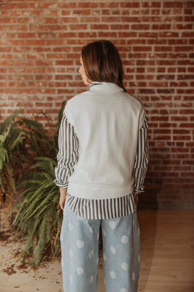 Western Horse Shoe Knit Sweater