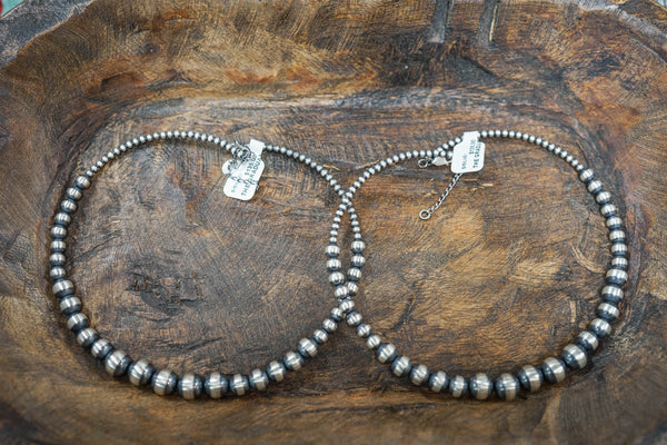 The Graduated Navajo Pearl Choker with Clasp