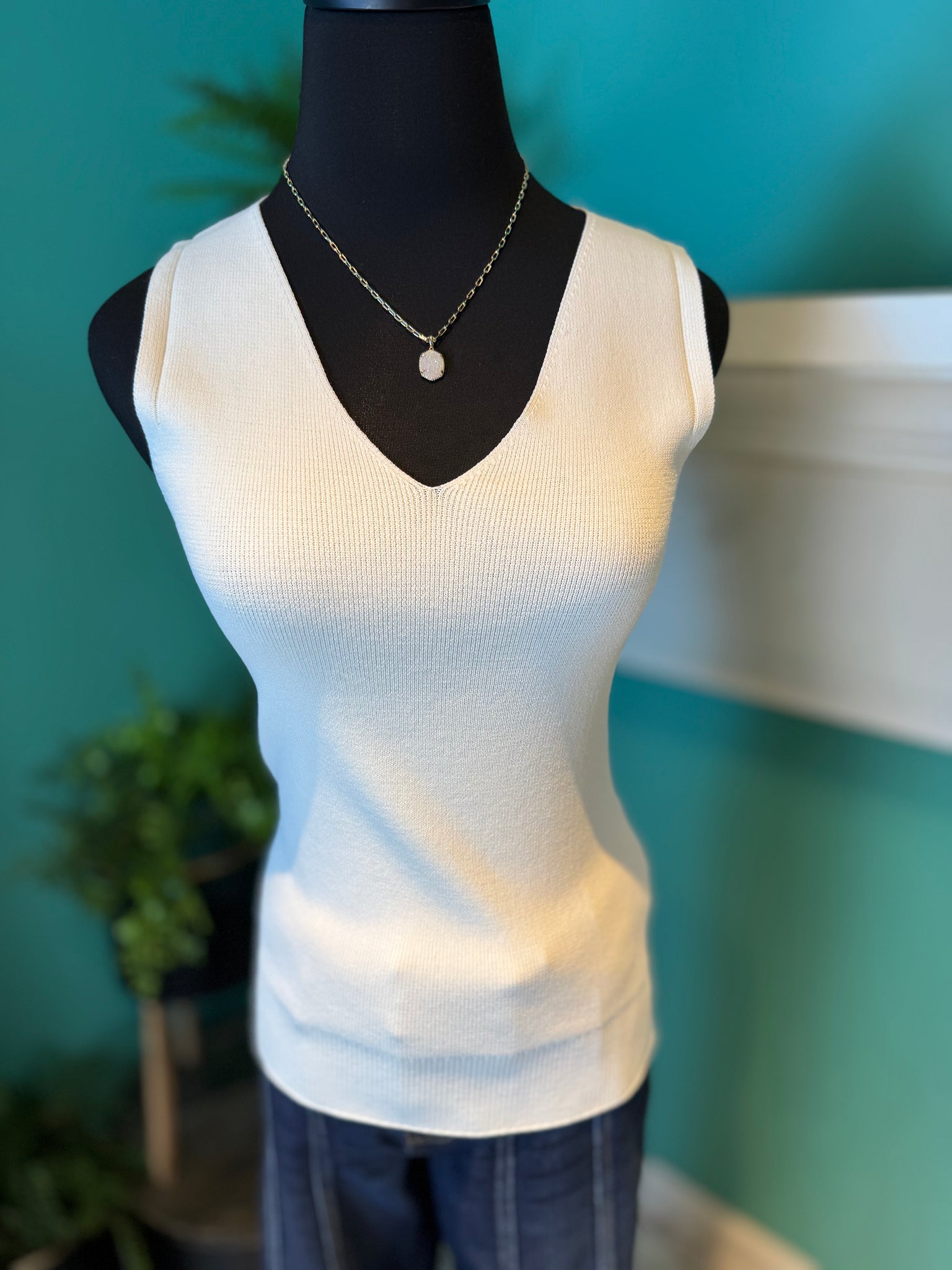 Esqualo V-Neck Tank