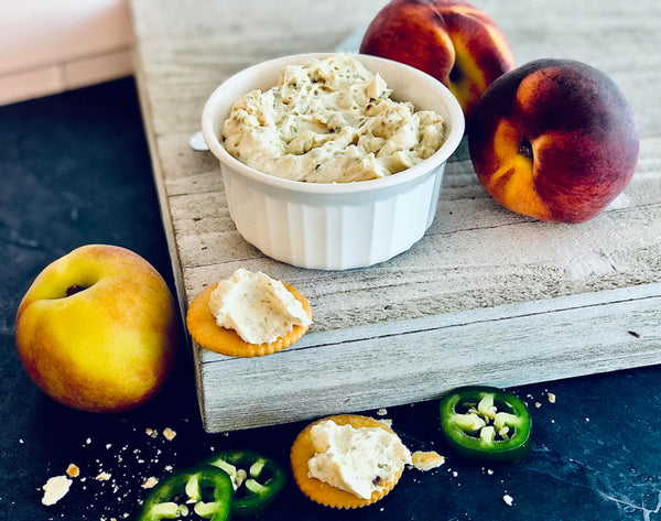 Carmie’s Jalapeño Peach Dip & Cheeseball Mix