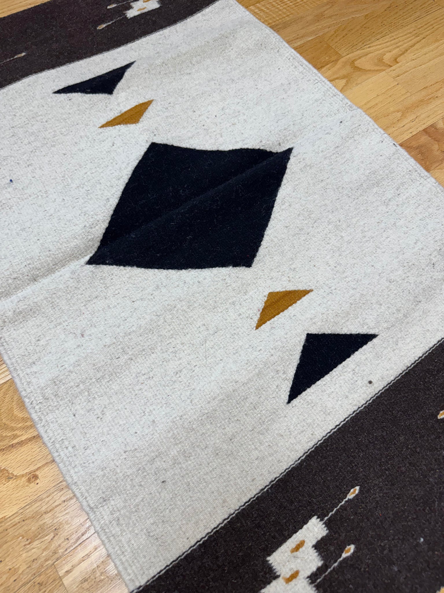 Escalante Alicia Gutierrez Triangles Natural Rug