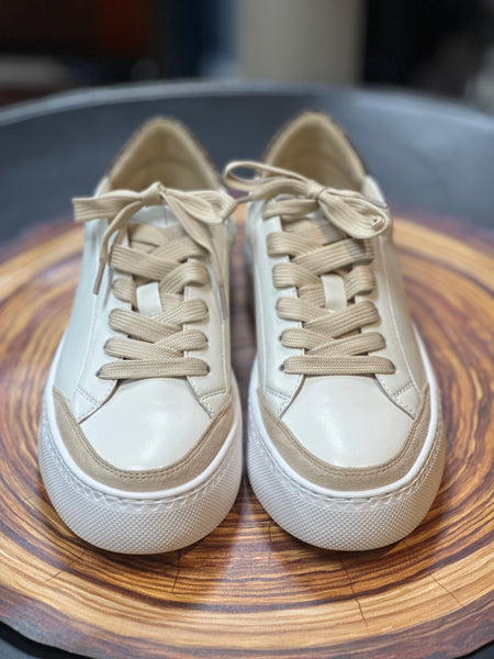 Vaneli Ying Sport Sneaker