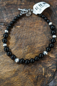 Onyx/Navajo Pearl Bracelet