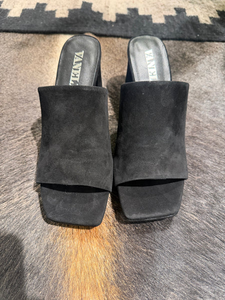Vaneli Mantie Black Suede