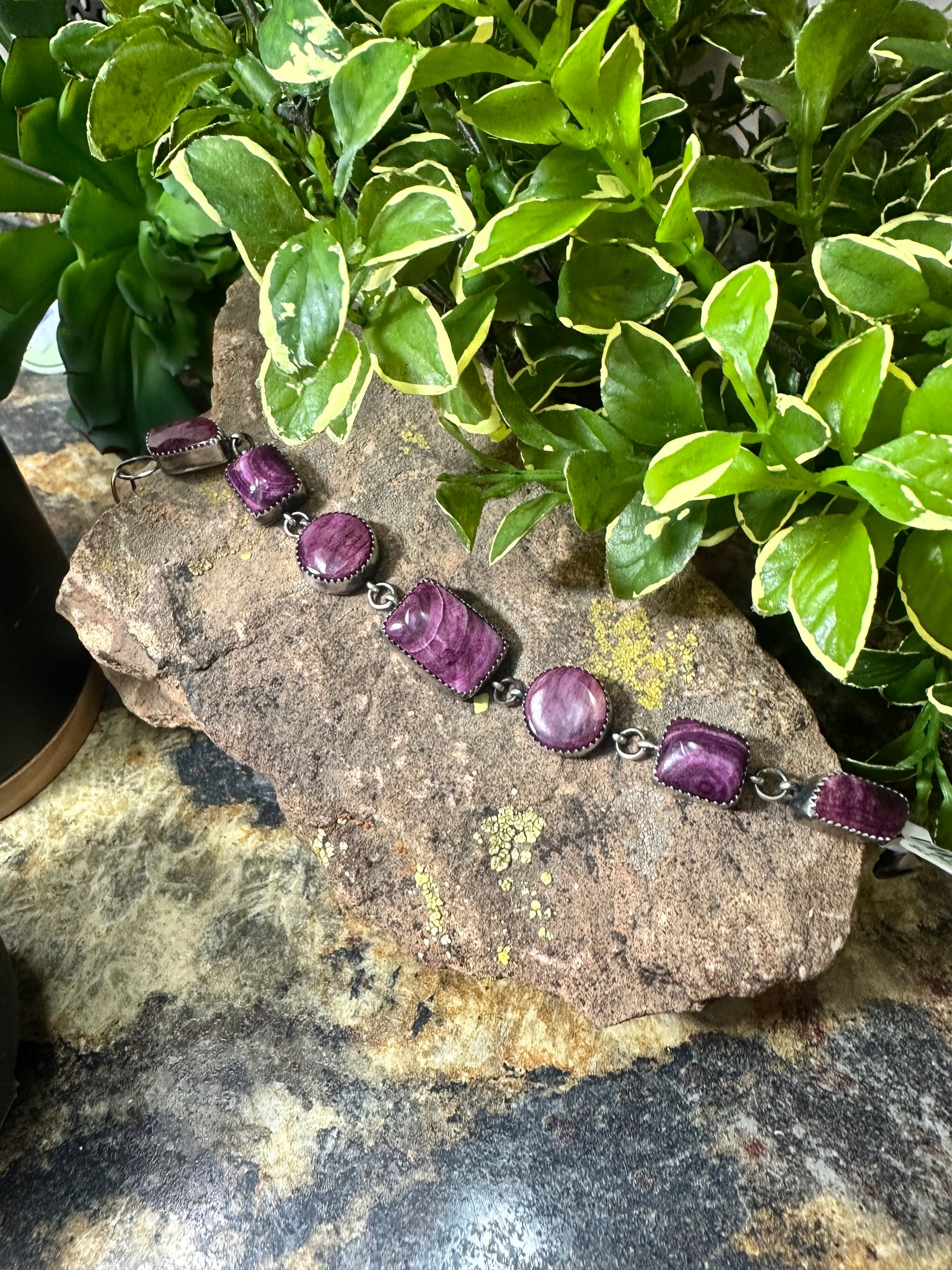 7 Stone Purple Spiny Oyster Bracelet