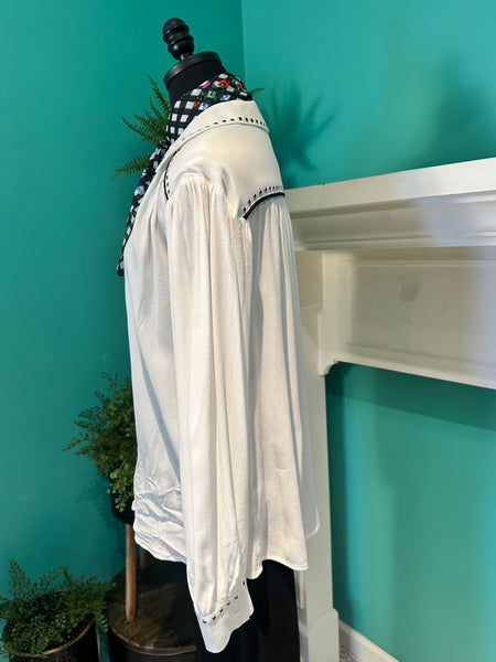 Studded Piping Top