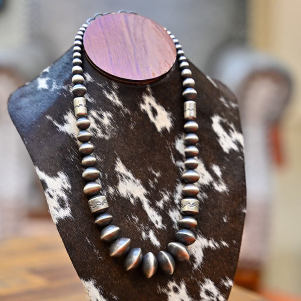ALZTX ROSE Martin Handmade Graduated Navajo Pearl Necklace