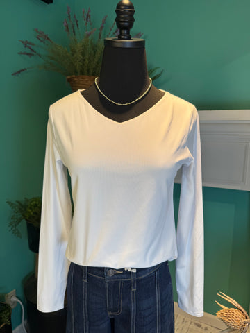 Lysse Lyssential Long Sleeve V-Neck Knit Top