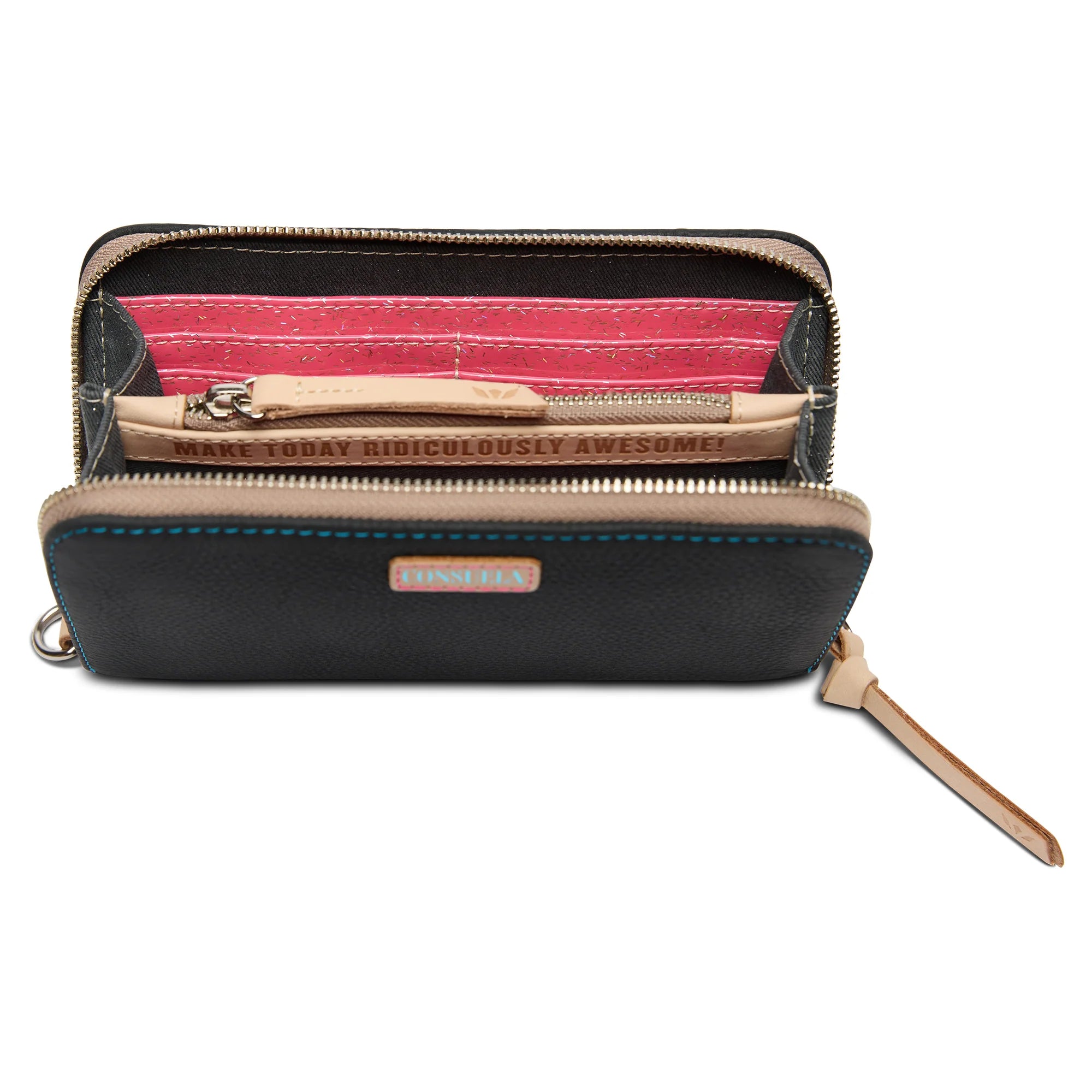 Consuela Essential Wallet in Cyndi