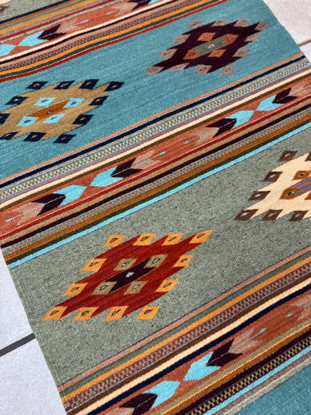 Escalante 2.5’ x 5’ Tony Ruiz Diamanté Cubos Rug