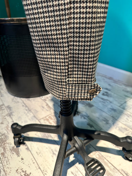 Liverpool Utility Crop Houndstooth Pant
