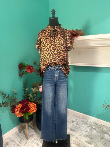 THML Flutter Sleeve Leopard Top