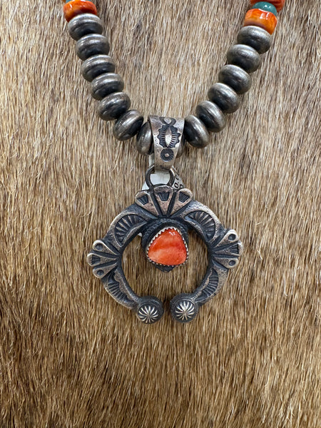 ALZ Spiny Oyster Naja Pendant