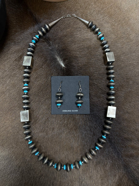 ALZ Block/Saucer with Turquoise Necklace & Earrings