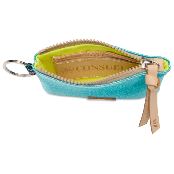 Pouch in Lumi