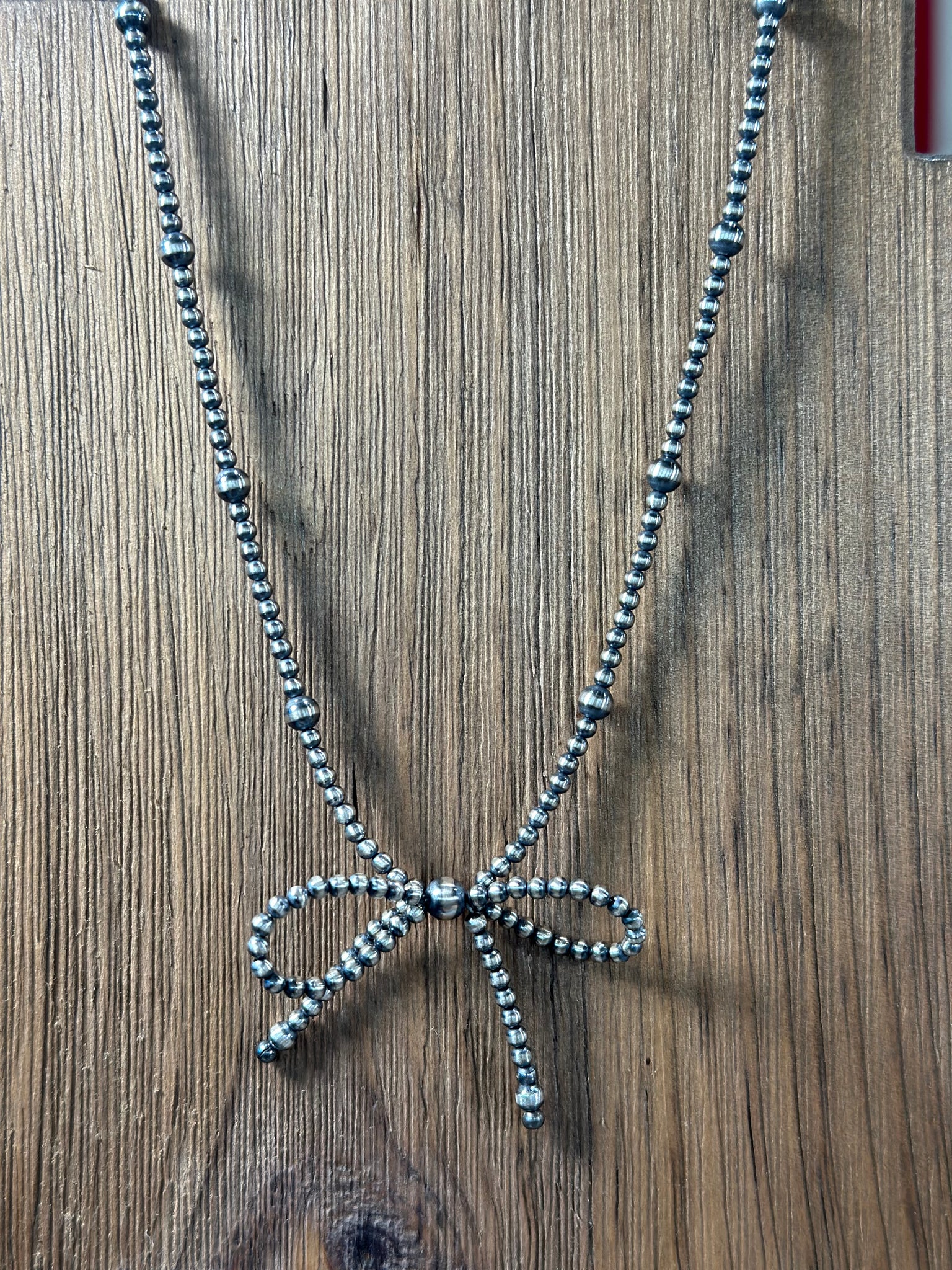 3MM Bow Navajo Pearl Necklace