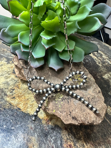 The Navajo Pearl Bow Necklace