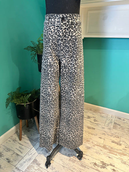 The Leopard Jean
