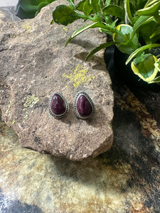 Tear Drop Purple Spiny Oyster Earring