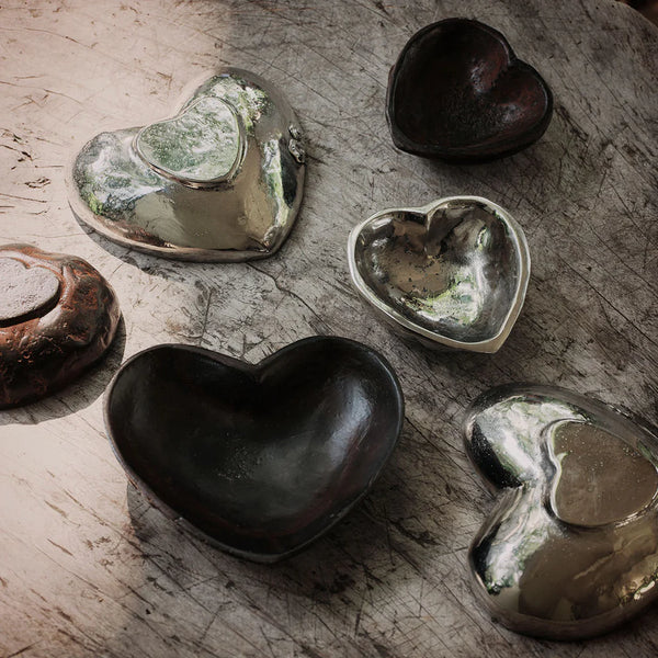 Jan Barboglio Amorcito Corazon Heart Tray