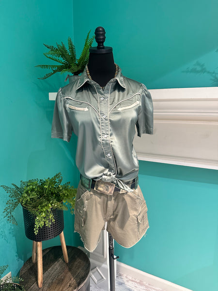 Howdy Hanny The Pearl Snap Button Shirt