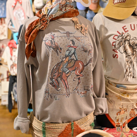 XOXO Trails West Sweatshirt